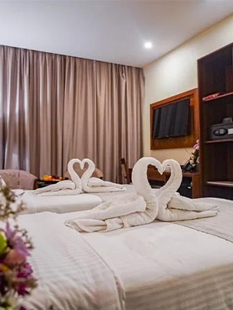 7-nights-3-star-chicago-umrah-package