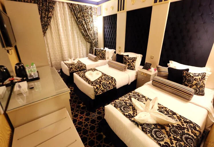 14-night-4-star-umrah-package-for-4-person