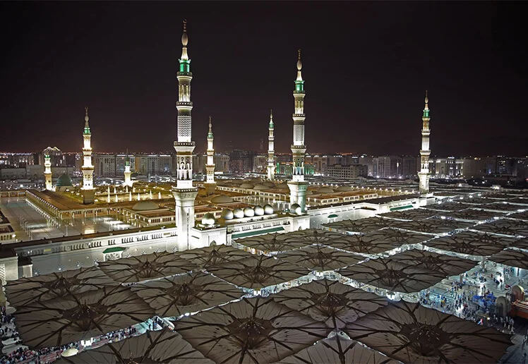 14-nights-5-star-umrah-package-for-5-person