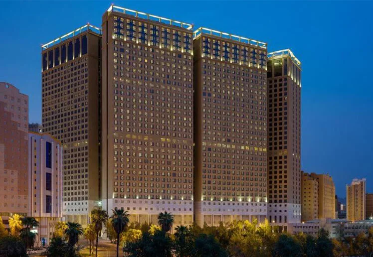 7-nights-4-star-chicago-umrah-package